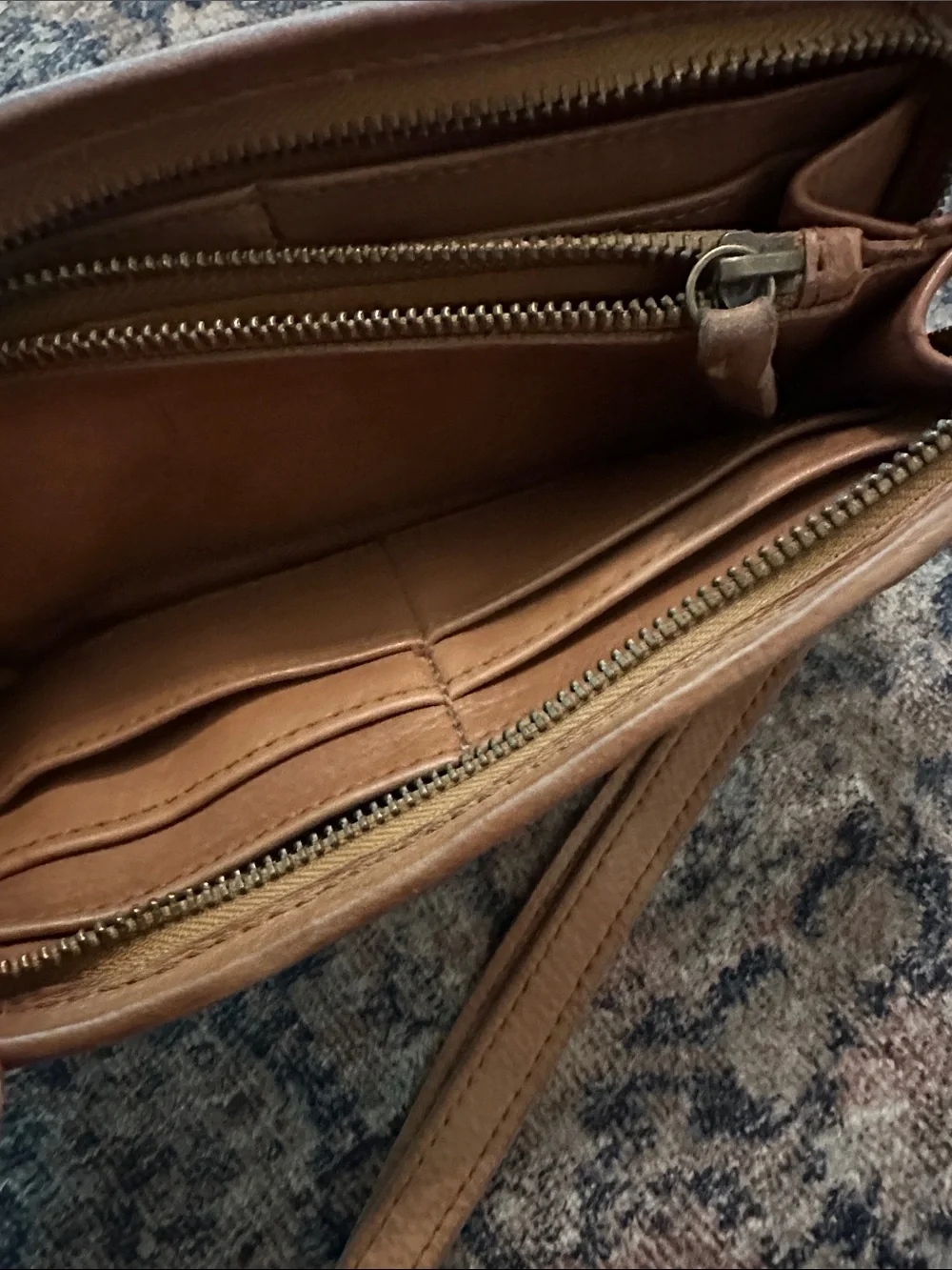 Viola Castellani classic tan